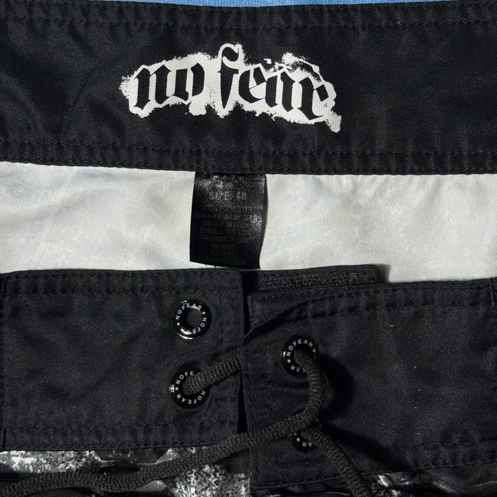 Y2K No Fear Punk Grunge Skull Graphic Board Shorts Size 40